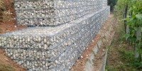 Gabbioni metallici sollevabili